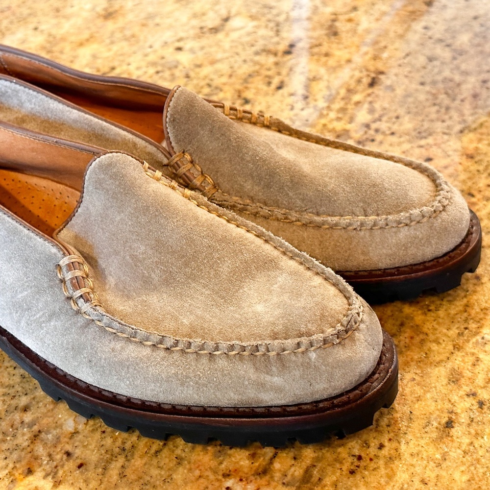 COLE HAAN 'S  WOMEN'S LOAFER/SLIP ON SIZE  9B Made in Brazil Butter Soft Leather